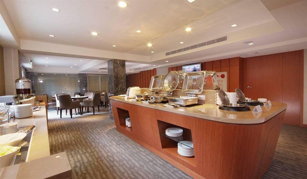 טאיפיי Tokyo International Hotel מראה חיצוני תמונה