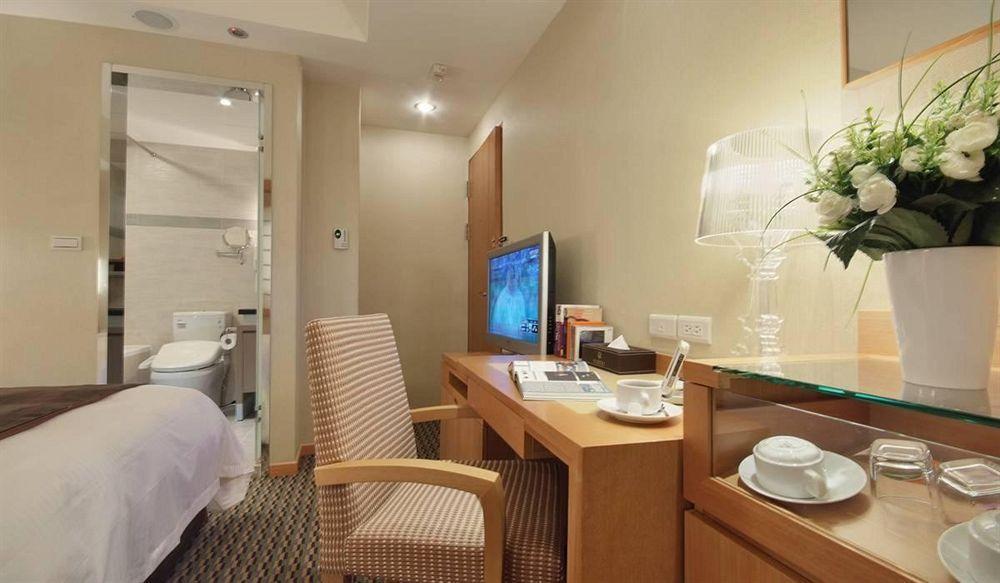 טאיפיי Tokyo International Hotel מראה חיצוני תמונה